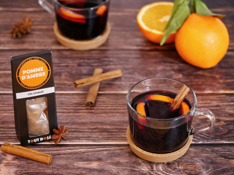 Recette facile de vin chaud maison aux épices Pomme d’Ambre