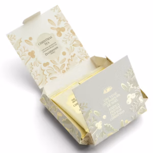 Étui Christmas tea noir 6 sachetsEtui comprenant six sachets Cristal emballés individuellement de thé Christmas tea de Dammann